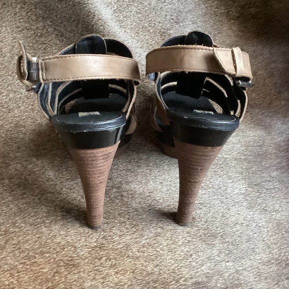 Naughty Monkey Leather Strap Design Platform Peep Toe Heels - Picture 3 of 9
